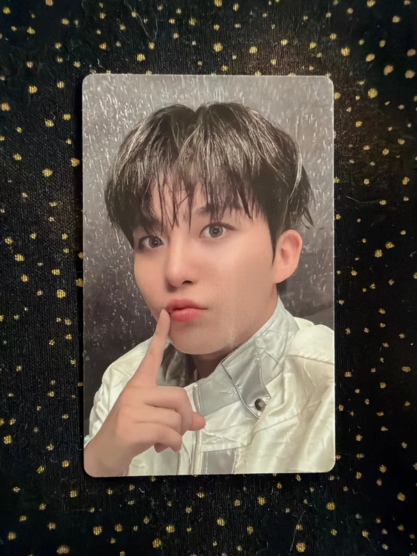 ATEEZ OFFICIAL LIGHT STICK ver.3