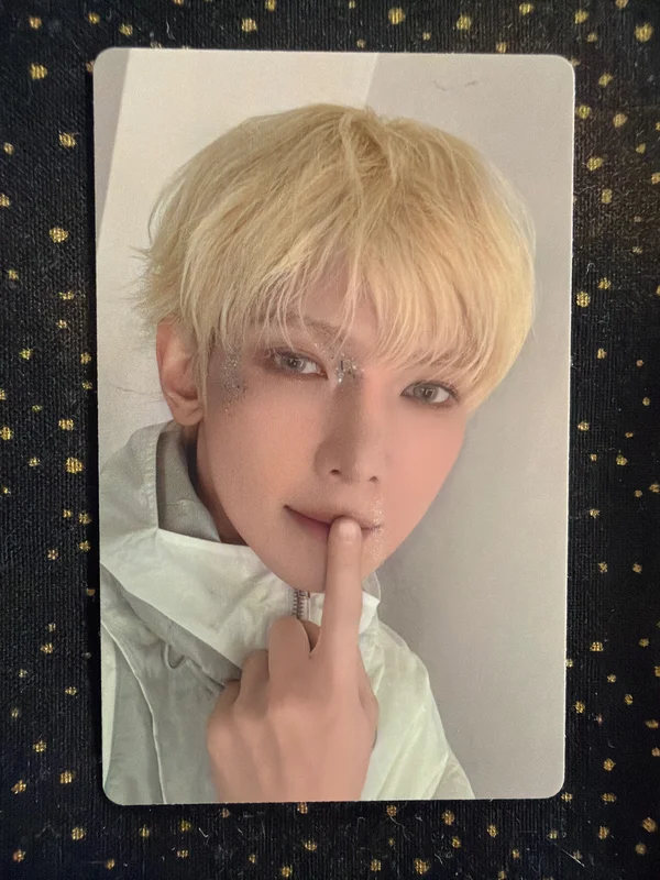 ATEEZ OFFICIAL LIGHT STICK ver.3