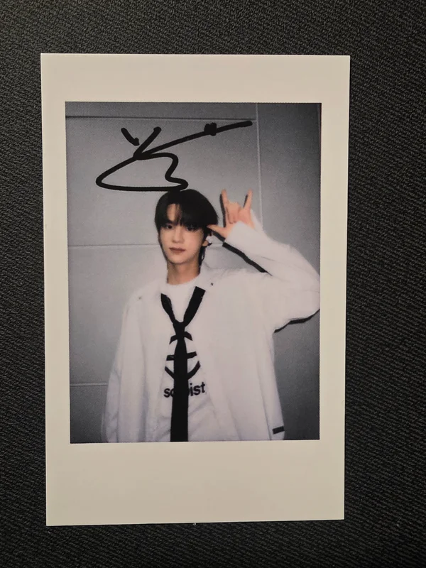 TWS SHINYU SUMMERBEAT YIZHIYU Polaroid