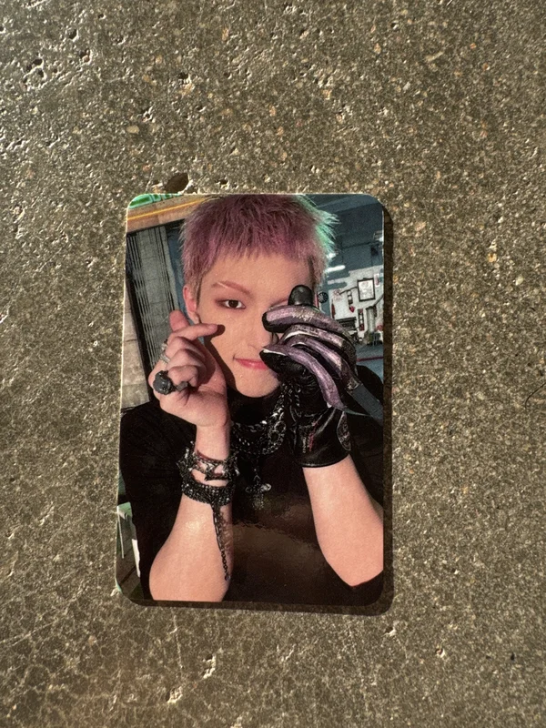 THE WORLD EP.2 : OUTLAW OFFICIAL POP-UP STORE STAMP MAP TOUR EVENT