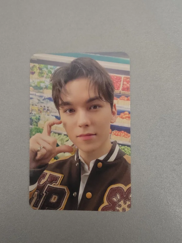 SEVENTEEN 2025 SEASON'S GREETINGS