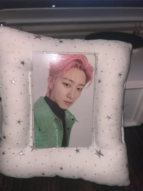 2022 SVT PHOTOBOOK THE NAME;17