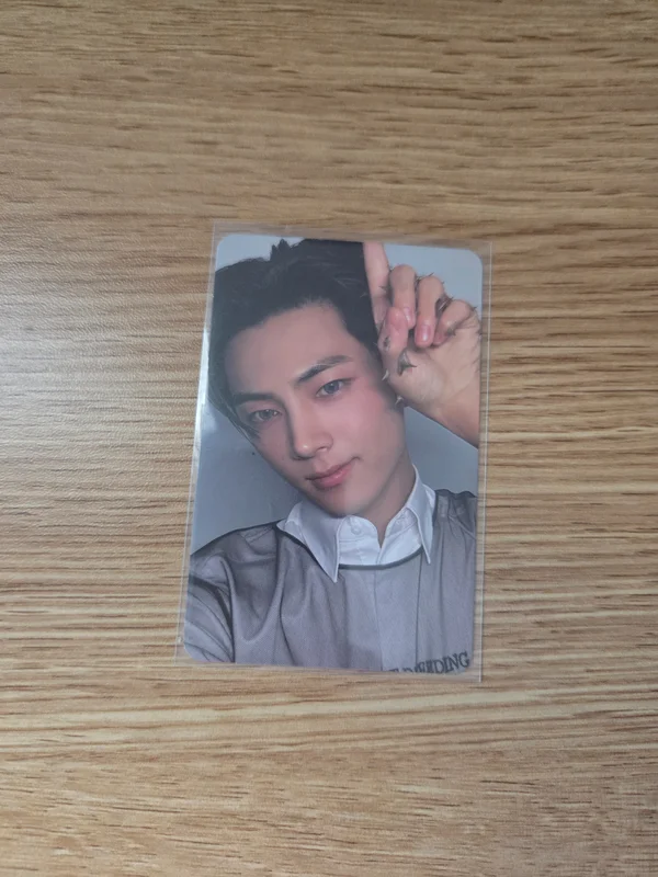 DESIRE : UNLEASH KPOP MERCH