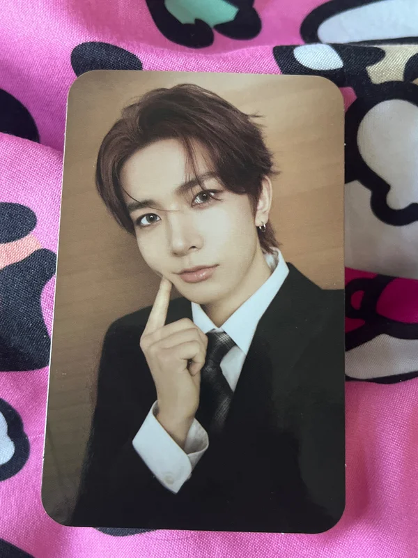 DARK MOON SPECIAL ALBUM 'MEMORABILIA' Moon ver.