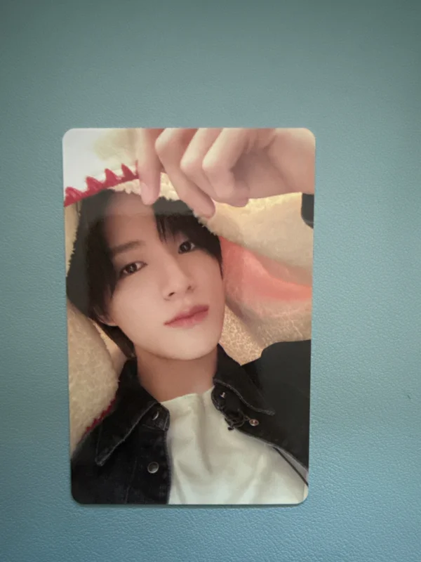 2024 PINK CHRISTMAS PHOTO CARD RANDOM PACK