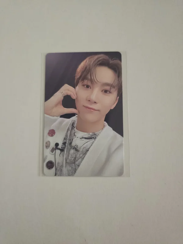 2022 SEVENTEEN in CARAT LAND MEMORY BOOK+ DVD
