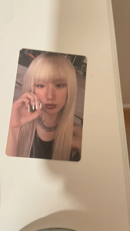 We made Mono Ver. Shuhua photocard