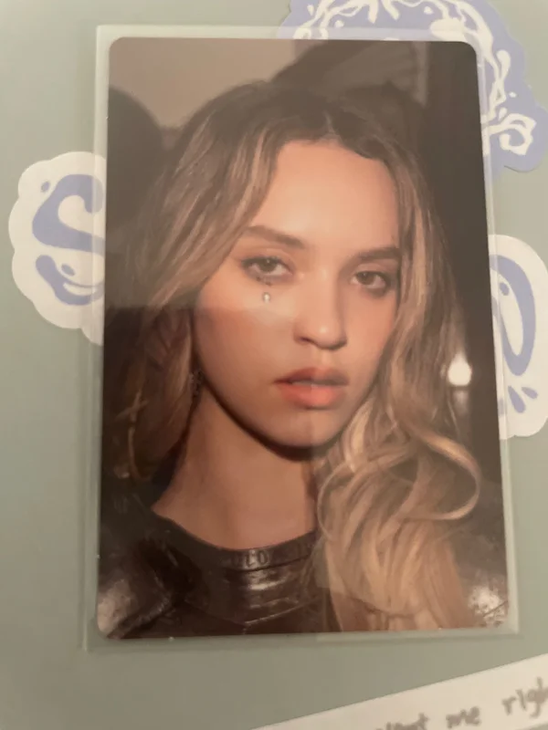 SIS (Soft Is Strong) Target Exclusive/HMV