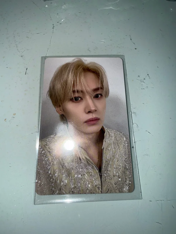 DO IT POP-UP STORE KZOO FIGURE (CLIMBING VER.)