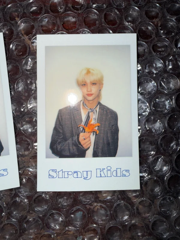 2022 SEASON'S GREETINGS Room,mates