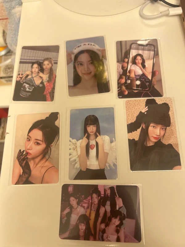 Le sserafim 7 card set