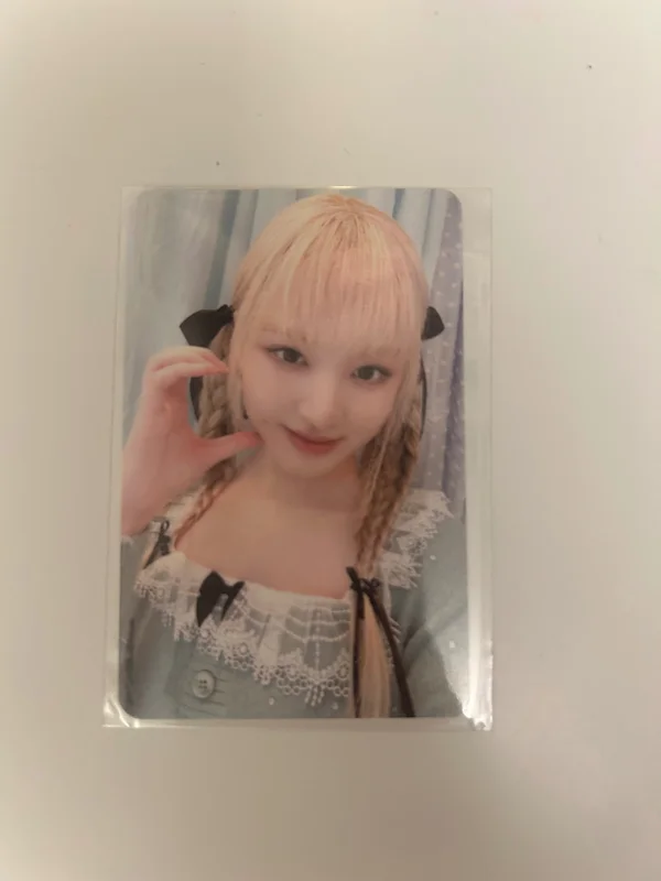 Ive Liz Seasons Greetings 2024