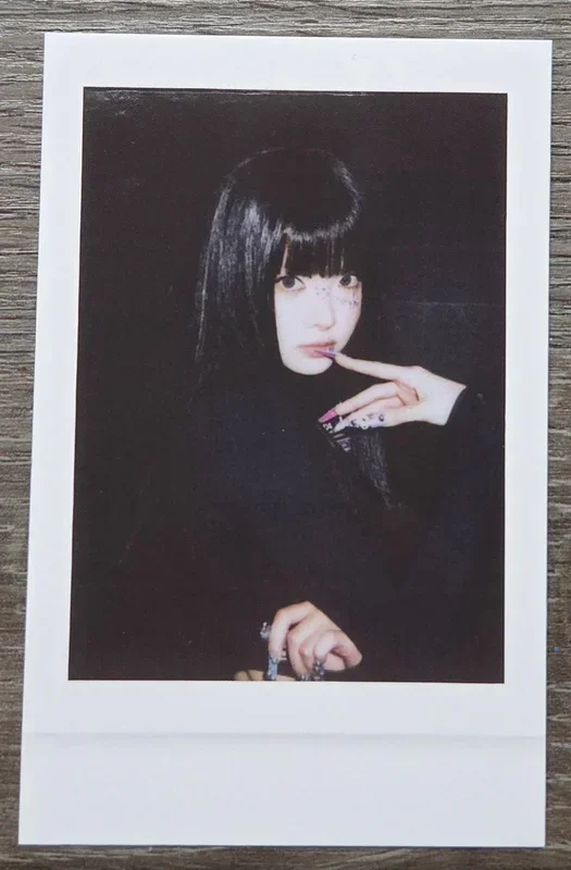 LE SSERAFIM 2026 F/W POP UP Instant Photo Card