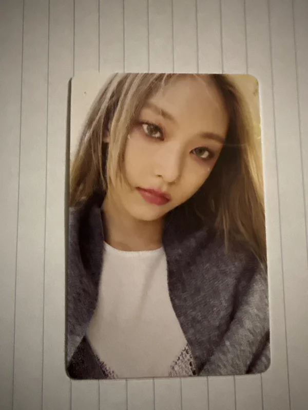 Haerin Weverse Albums ver.