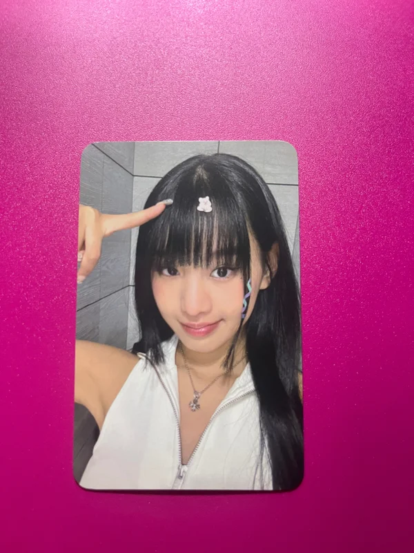 KISS OF LIFE x EVERLINE POP-UP STORE TRADING CARD