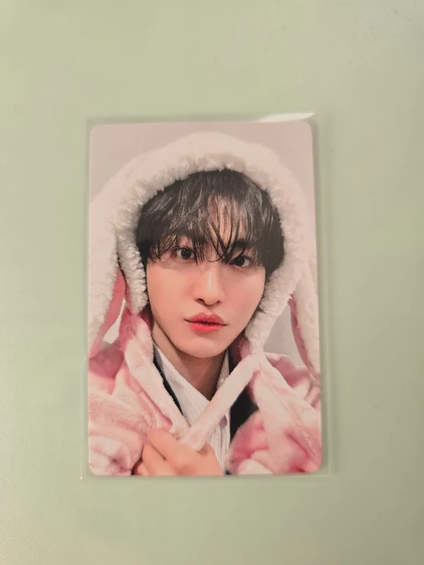 GOLDEN HOUR : Part.4 Hellolive shop