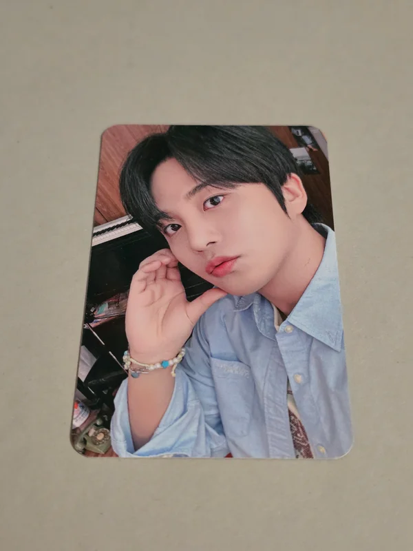 2025 SEASON'S GREETINGS YES24