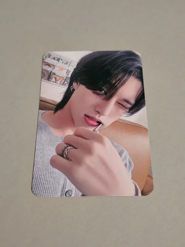 2025 SEASON'S GREETINGS YES24