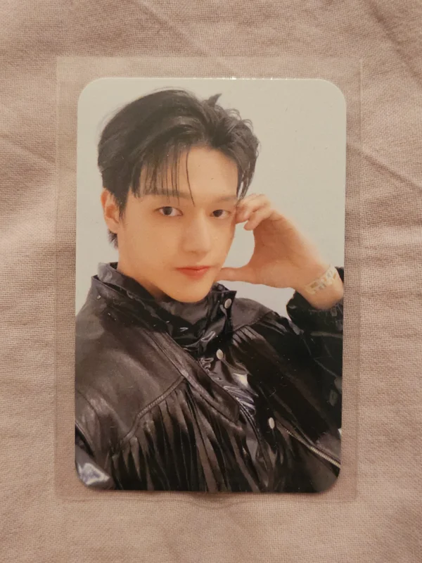 ATEEZ WORLD TOUR [TOWARDS THE LIGHT : WILL TO POWER] IN EUROPE ATINY ZONE