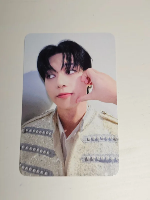 GOLDEN HOUR : Part.2 MAKESTAR LUCKY DRAW in Europe