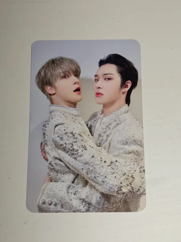 GOLDEN HOUR : Part.2 MAKESTAR LUCKY DRAW in Europe