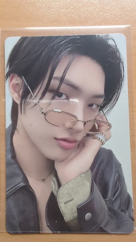 ATEEZ 7TH ANNIVERSARY OFFICIAL POP-UP '8ROOM' RANDOM PHOTOCARD PACK ver.B