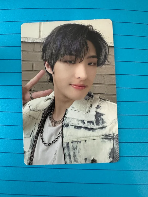 THE WORLD EP.1 : MOVEMENT DIARY VER.