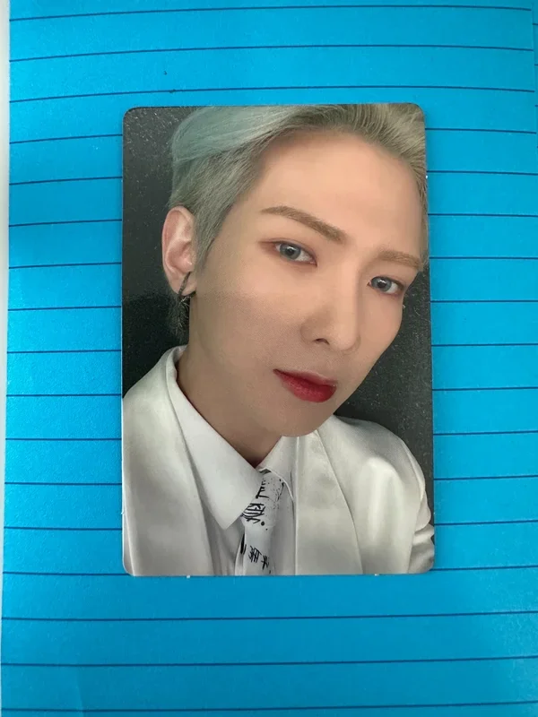 THE WORLD EP.1 : MOVEMENT DIGIPAK VER. hello82