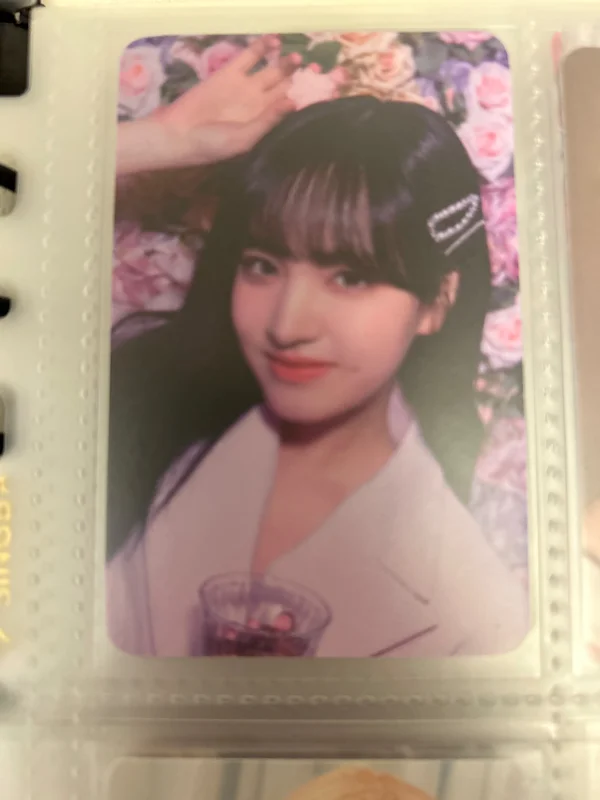 IVE THE FIRST FAN CONCERT The Prom Queens RANDOM PHOTOCARD PACK
