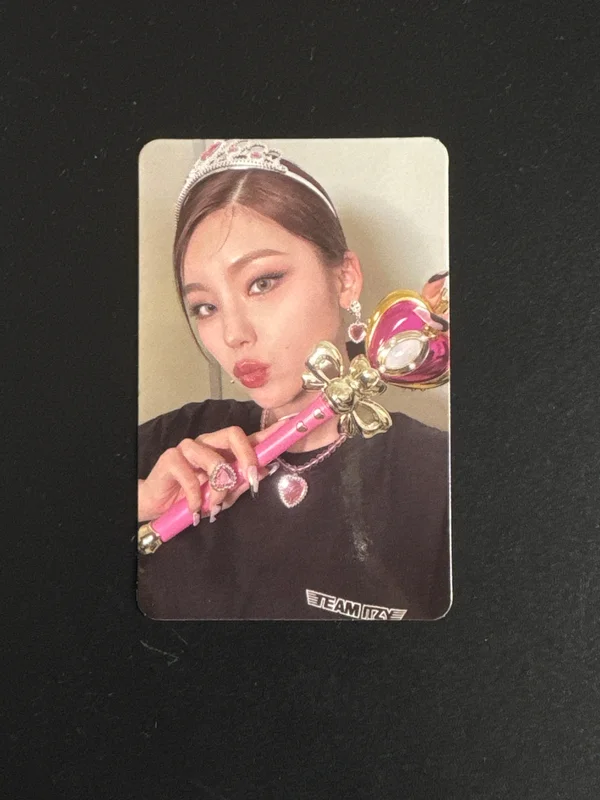 itzy イェジ notshy subk ヨントン トレカ itzy イェジ notshy subk ヨントン トレカ itzy イェジ notshy subk