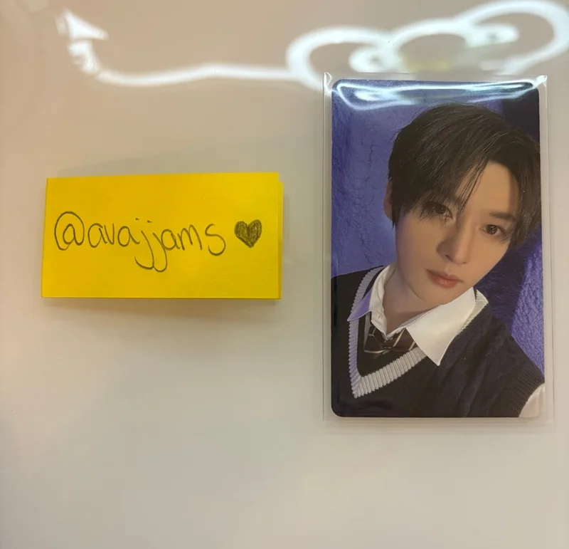 Stray Kids Magic School Lee Know Online POB