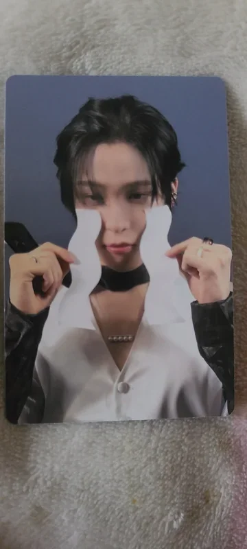 GOLDEN HOUR : Part.4 U.S.Exclusive