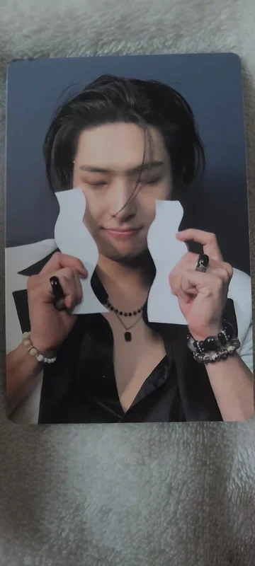 GOLDEN HOUR : Part.4 U.S.Exclusive