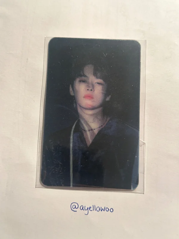 Unlock : GO LIVE IN LIFE LENTICULAR PHOTOCARD SET