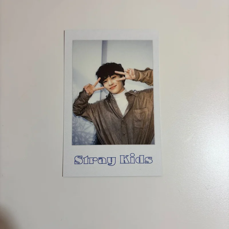 2022 SEASON'S GREETINGS Room,mates
