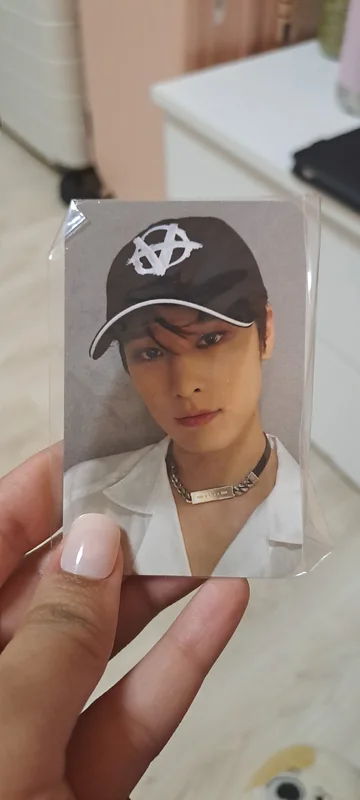 THE BOYZ WORLD TOUR : THE B-ZONE IN EUROPE PHOTOCARD SET