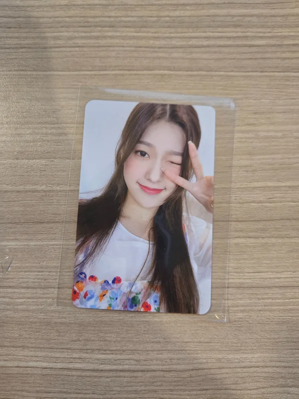 LOONA ISLAND : Summer Dreams of Girls PRE-ORDER BENEFIT