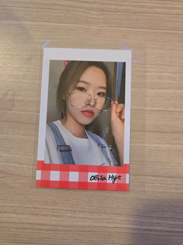 LOONA ISLAND : Summer Dreams of Girls