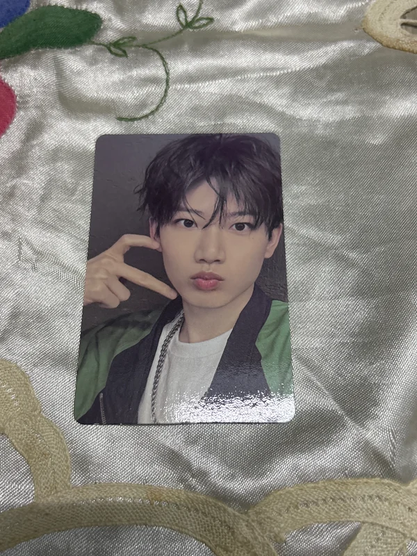 2025 TREASURE FAN CONCERT [SPECIAL MOMENT] IN SEOUL ACRYLIC RECORD COLLECT BOOK