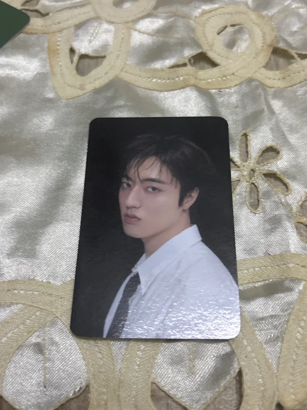 PLEASURE TREASURE TRADING PHOTOCARD