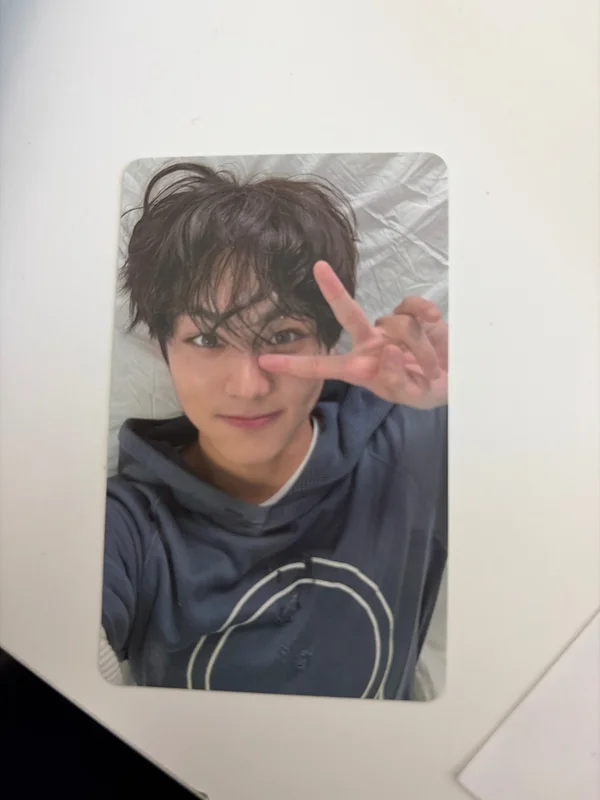 ROMANCE : UNTOLD -daydream- BLUE NOON Ver.