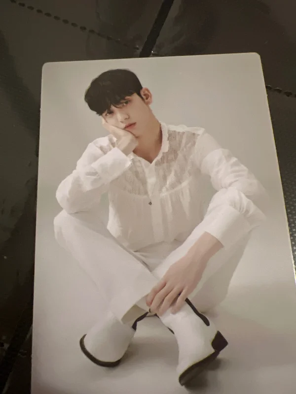 TOMORROW X TOGETHER WORLD TOUR ACT : LOVE SICK Mini Photo Card