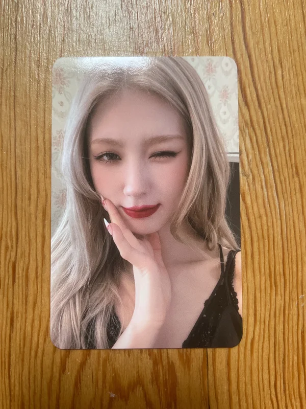 I-DLE MIYEON 'I love' Photocard | Sold by baloowoa | Used of