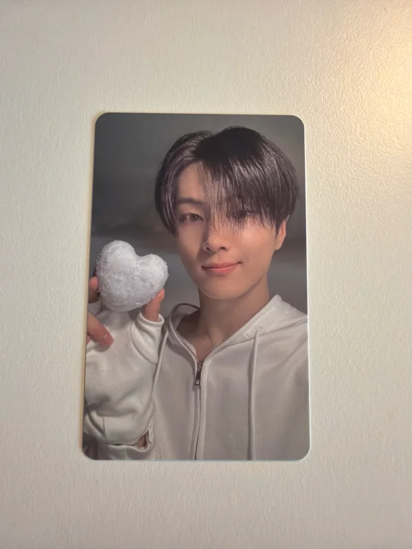 ROMANCE : UNTOLD -daydream- WHITE MIDNIGHT Ver.