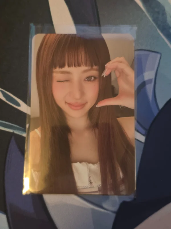 LE SSERAFIM 2026 SEASONS GREETINGS