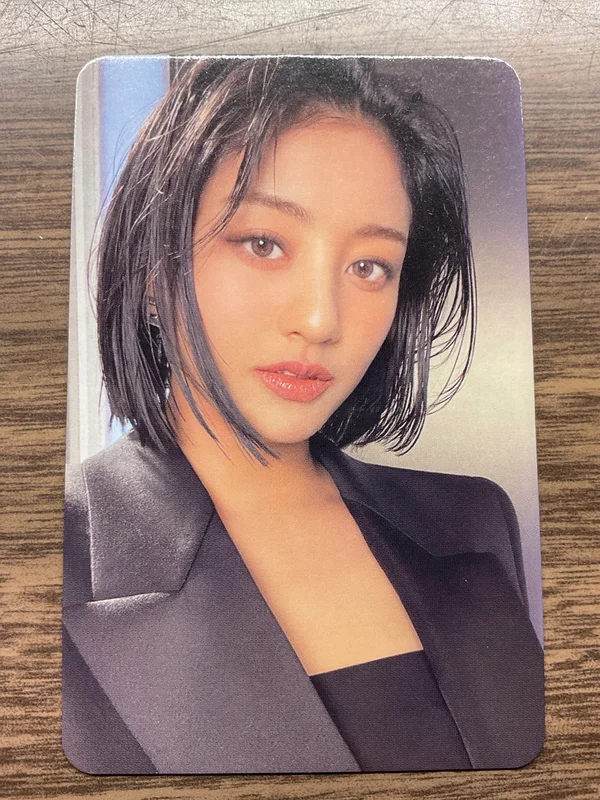 READY TO BE JIHYO SUIT