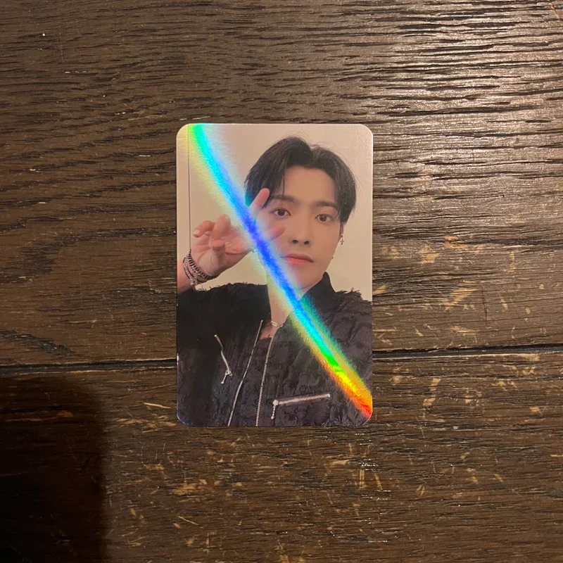 ATEEZ WORLD TOUR [THE FELLOWSHIP : BREAK THE WALL] IN EUROPE 2023 POP-UP STORE