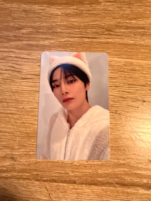 Hollow TOWER RECORDS