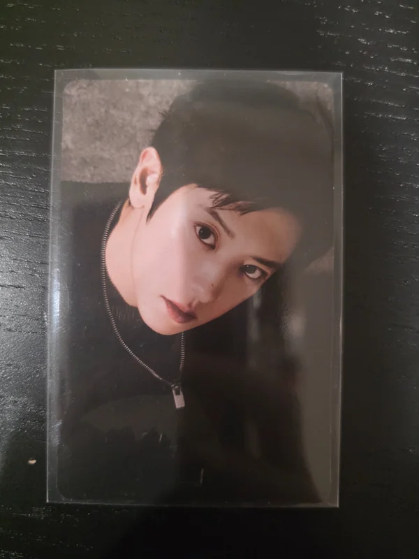 EXO POP-UP [REVERXE THE WORLD] Random Trading Card B ver.