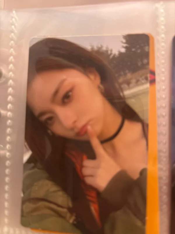 Unlock My World WEVERSE ALBUMS VER.